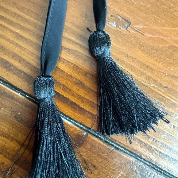 Athleta Dunes Eyelet Lace Tank Top Tie Back with Tassels Size Medium - Picture 2 of 3